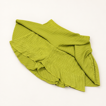 Dos faldas verde lima con short integrado — D1